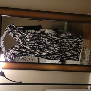 Black and white bodycon dress - petite